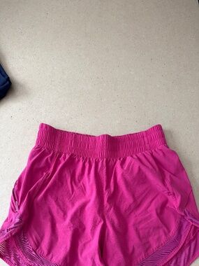 Athleta Mesh Racer Run 4" Short